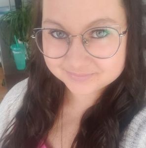 Meet your Posher, Véronique